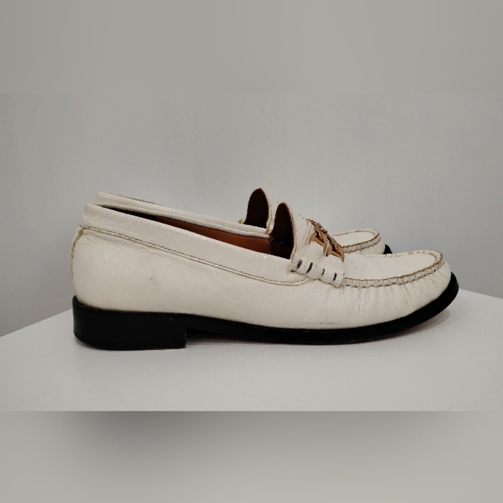 SANDRO PARIS PEBBLED WHITE LOAFERS - Picture 4 of 11